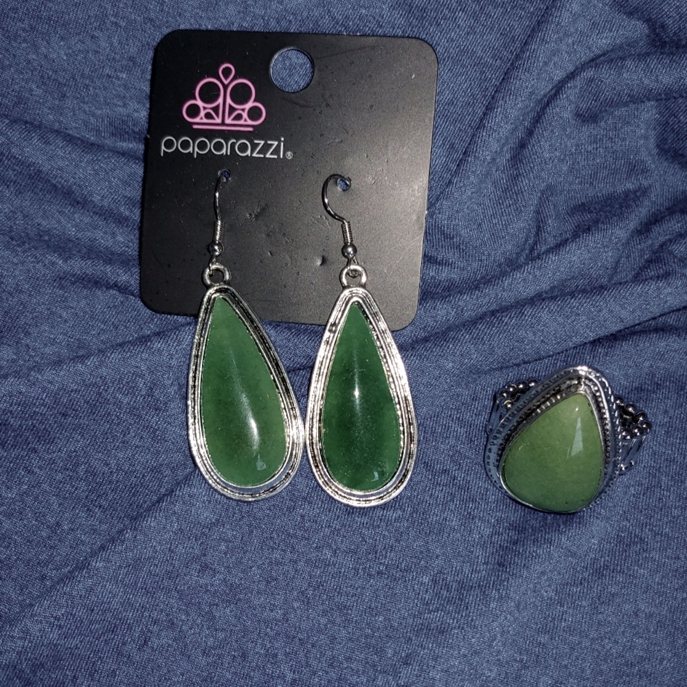 Large Green Stone & Silver-tone Earring & Ring